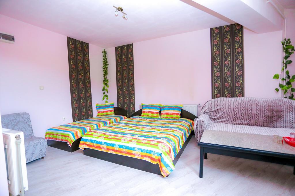 Hostel Shatrata Bogomilovo 외부 사진